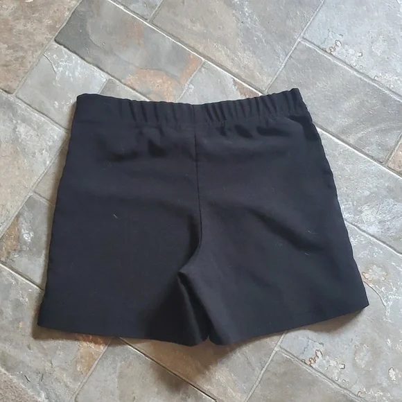 The "Swifty" BLACK skort✨️ - Picture 4 of 4